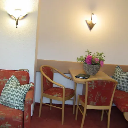 Bergidyll Hotel 3*